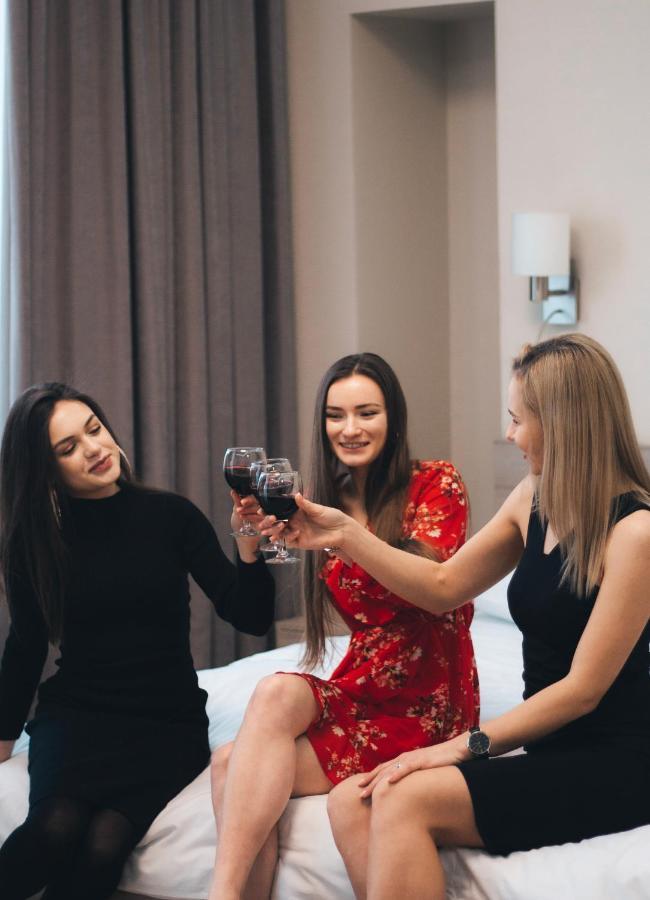 Arena Summit Apart Hotel Kiev Luaran gambar