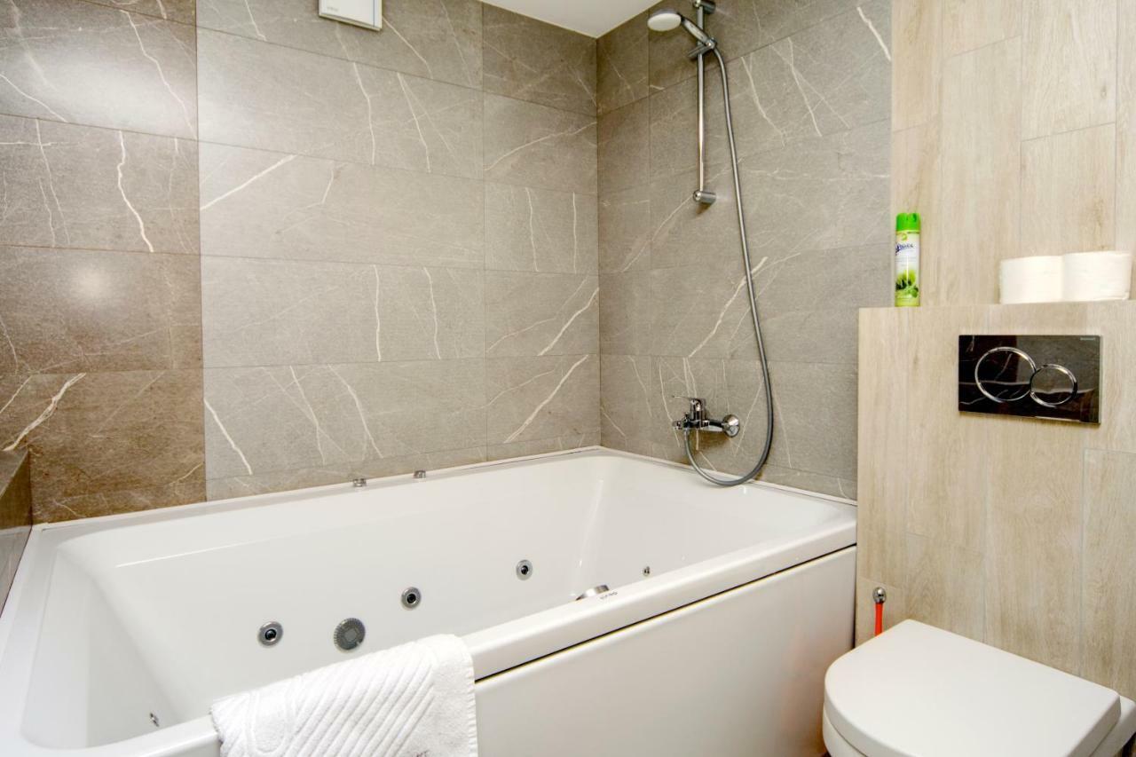Arena Summit Apart Hotel Kiev Luaran gambar