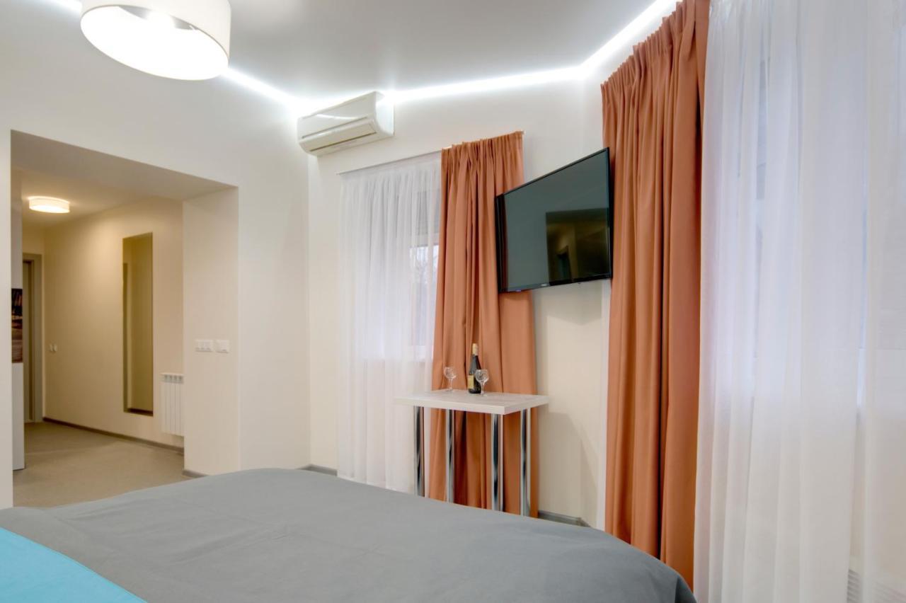 Arena Summit Apart Hotel Kiev Luaran gambar